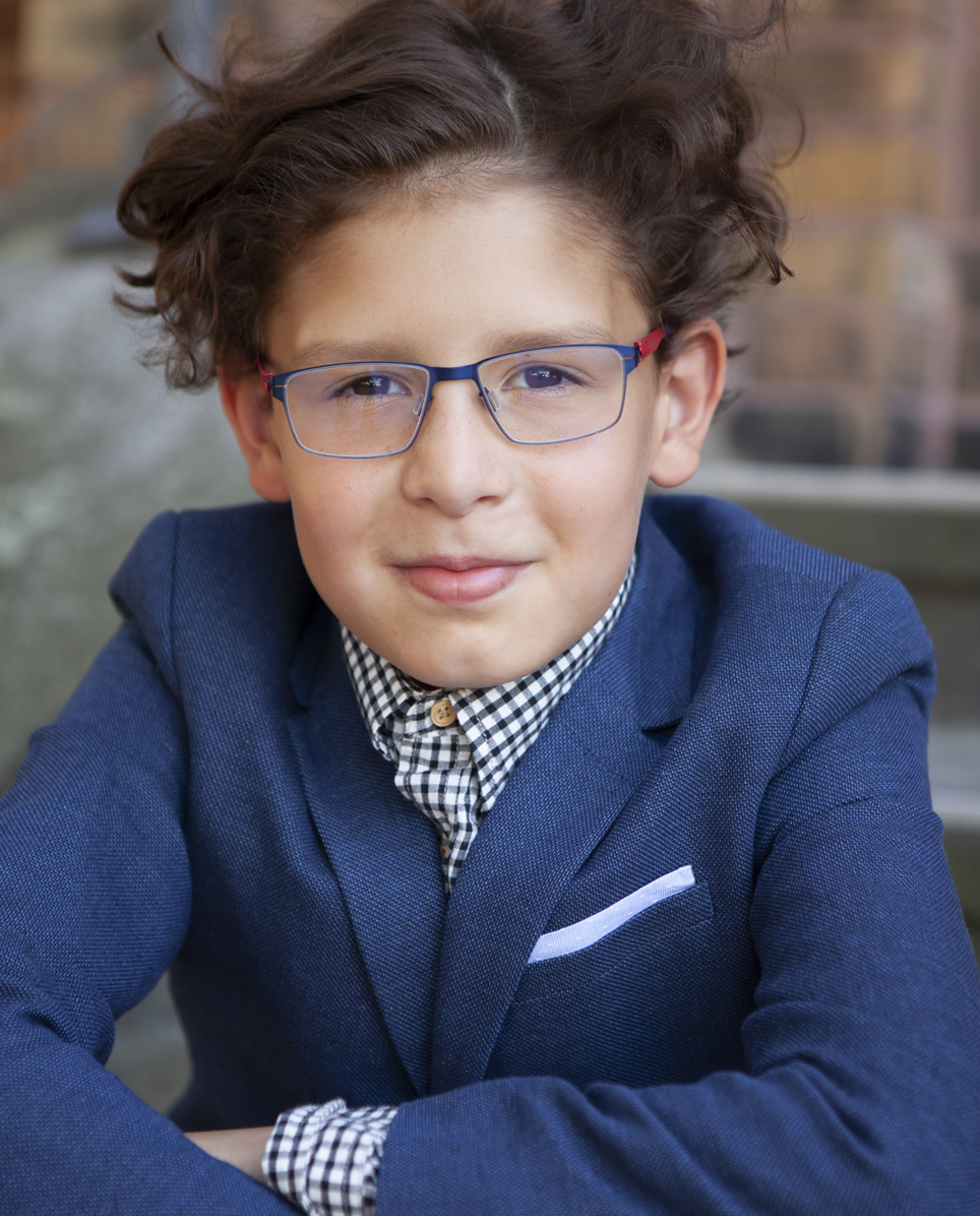 Customizable OVVO Optics Junior glasses with 4 frame colors and 7 interchangeable temple hues.