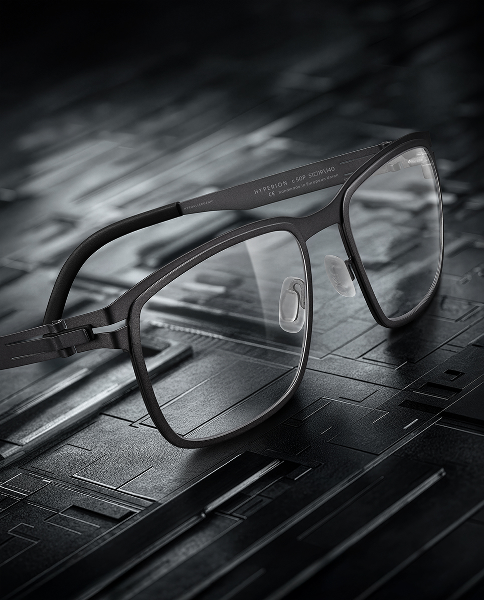 OVVO Optics Ti2 close-up of a brushed titanium cylinder representing thermal stability